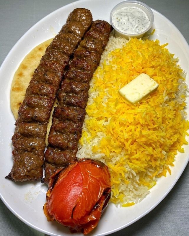 Jowhareh_galleries_poster_05dd636d-c5ce-43e4-a8bb-c5df4d42322d (1)